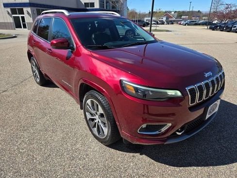 Used 2019 Jeep Cherokee Overland AWD/4WD image 7
