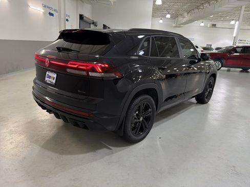 New 2026 Volkswagen Atlas Cross Sport SEL R-Line AWD/4WD image 9