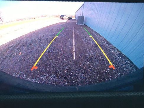 Used 2022 Jeep Wrangler Unlimited Sport image 19