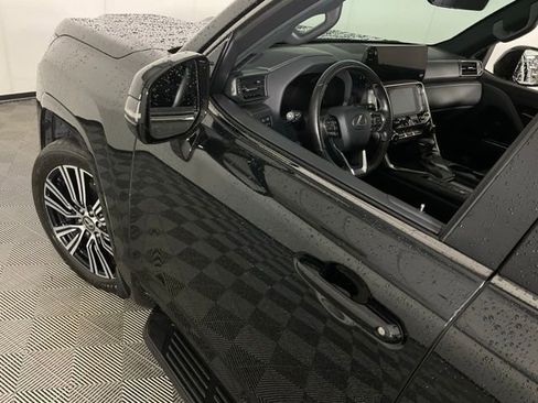 Used 2023 Lexus LX 600 4WD w/ Appearance Package image 41