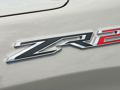 New 2026 Chevrolet Silverado 1500 ZR2 w/ ZR2 Bison Edition AWD/4WD image 12