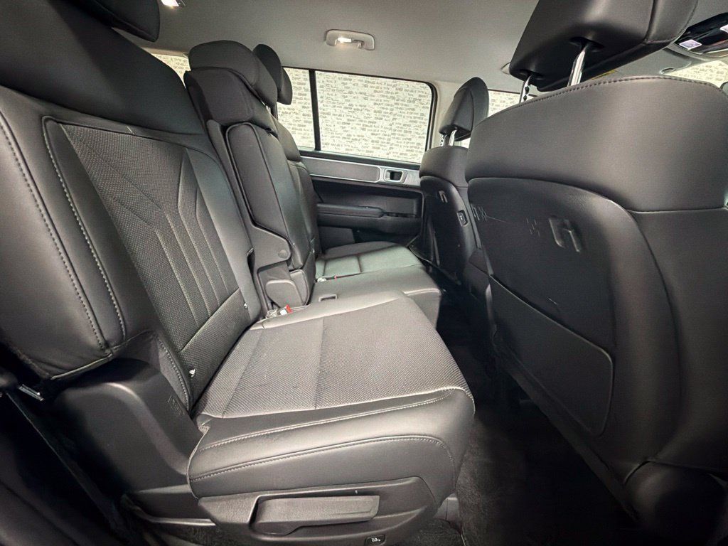 Certified 2026 Hyundai Santa Fe SEL w/ Tow & Go Package FWD image 13