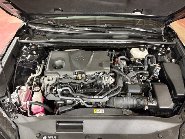 Used 2025 Toyota Camry SE FWD image 8