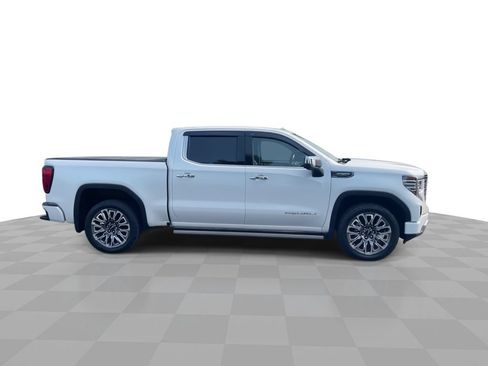 Used 2024 GMC Sierra 1500 Denali Ultimate AWD/4WD image 9
