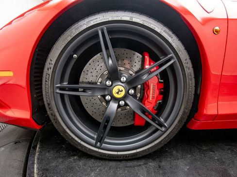 Used 2015 Ferrari 458 Speciale Coupe RWD image 47