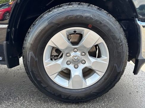 Used 2023 RAM 1500 Big Horn AWD/4WD image 40