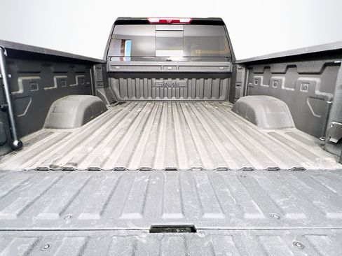 Used 2025 GMC Sierra 3500 Denali image 27