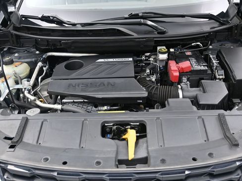 Used 2023 Nissan Rogue SV image 25