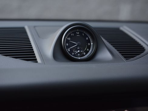 Used 2026 Porsche Macan image 23