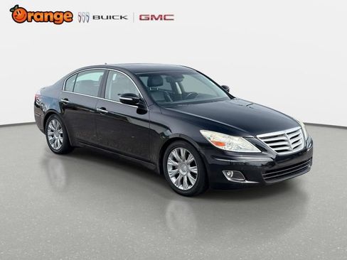 Used 2009 Hyundai Genesis 3.8 w/ Technology Pkg 4 RWD image 1