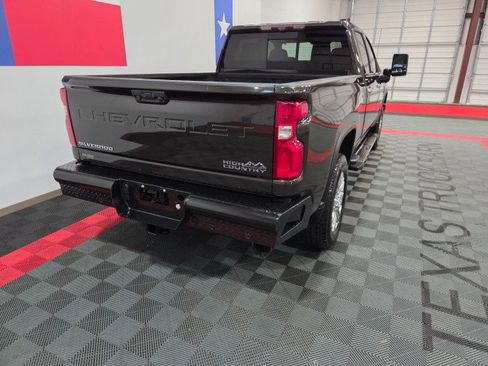 Used 2020 Chevrolet Silverado 2500 High Country w/ Z71 Off-Road Package image 19