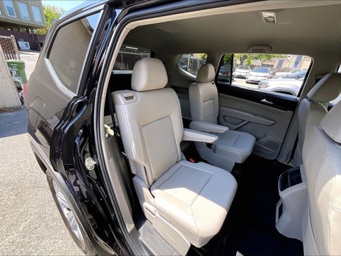 Certified 2023 Volkswagen Atlas SE FWD image 26