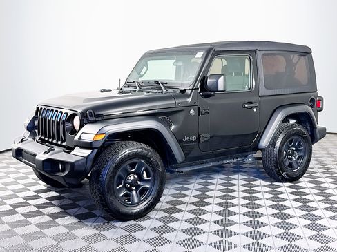 Used 2022 Jeep Wrangler Sport image 4