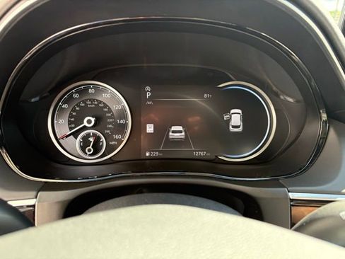 Used 2025 Genesis GV70 2.5T image 13