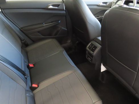 New 2026 Volkswagen Taos SE FWD image 25