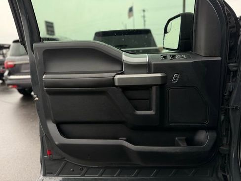 Used 2016 Ford F150 XLT w/ Equipment Group 302A Luxury image 11