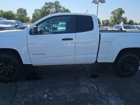 Certified 2017 GMC Canyon W/T w/ Convenience Package RWD image 4