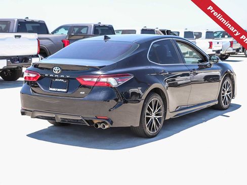 Used 2021 Toyota Camry SE FWD image 6