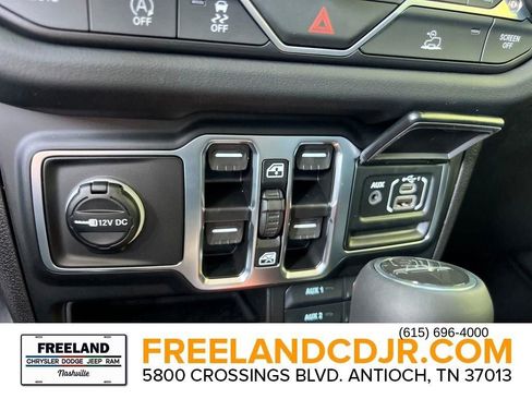 New 2025 Jeep Gladiator Sport image 22