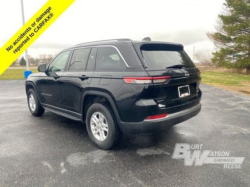 Used 2023 Jeep Grand Cherokee Laredo image 5