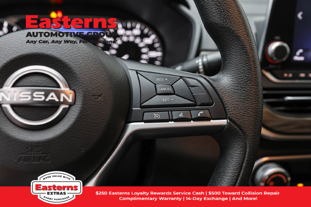 Used 2024 Nissan Altima 2.5 SV FWD image 17
