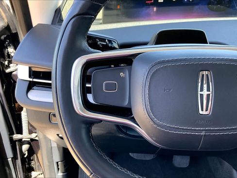 Certified 2025 Lincoln Navigator Reserve AWD/4WD image 47