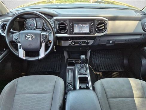 Used 2016 Toyota Tacoma SR5 w/ SR5 Appearance Package (SN) RWD image 16