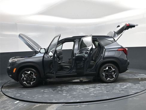 New 2026 Kia Seltos S image 29