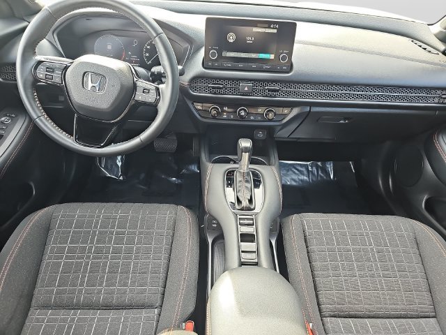 Used 2024 Honda HR-V Sport image 11