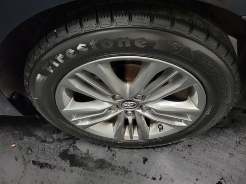 Used 2017 Toyota Camry SE FWD image 12
