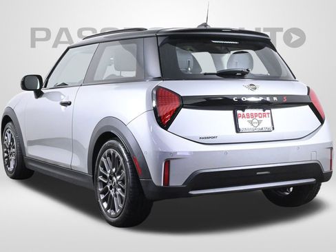 Certified 2025 MINI Cooper S image 6