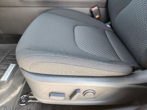 New 2026 Kia Sportage LX image 18