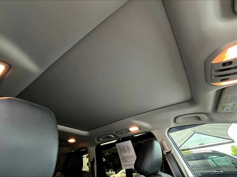 Used 2022 Subaru Ascent Onyx Edition image 13