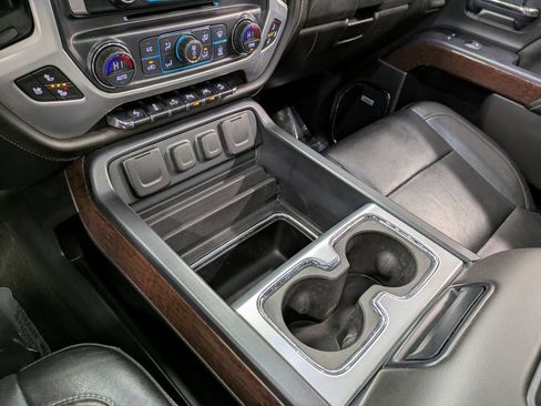 Used 2018 GMC Sierra 1500 SLT image 14