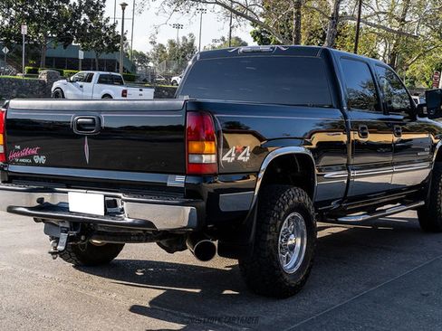 Used 2002 GMC Sierra 2500 4x4 Crew Cab HD w/ SLT Marketing Option Pkg image 8