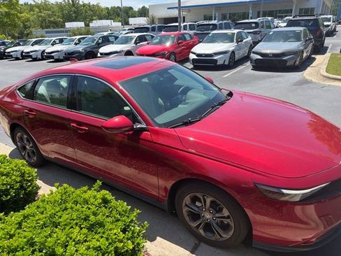 Used 2023 Honda Accord EX image 3