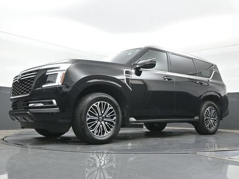 Used 2025 Nissan Armada Platinum w/ Convenience Package AWD/4WD image 23