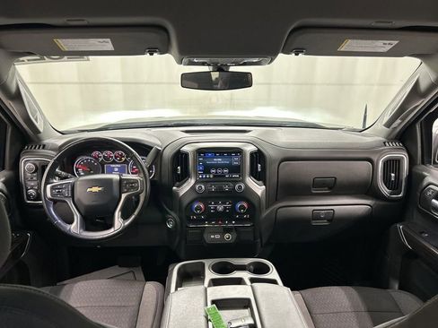 Used 2021 Chevrolet Silverado 1500 LT image 18