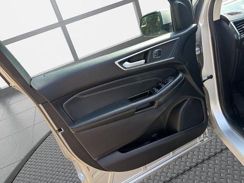 Used 2018 Ford Edge Titanium AWD/4WD image 37