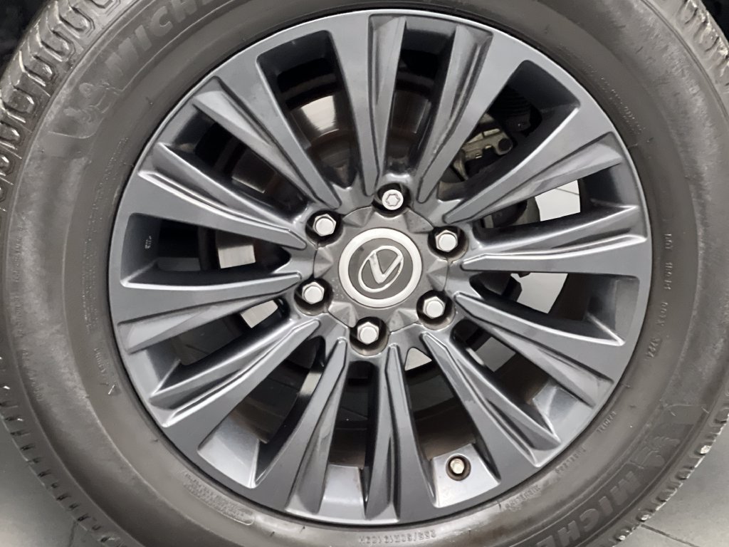 Used 2022 Lexus GX 460 Premium w/ Accessory Package AWD/4WD image 82