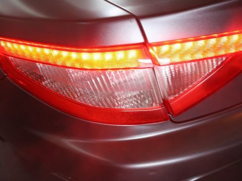 Used 2011 Maserati GranTurismo S image 25