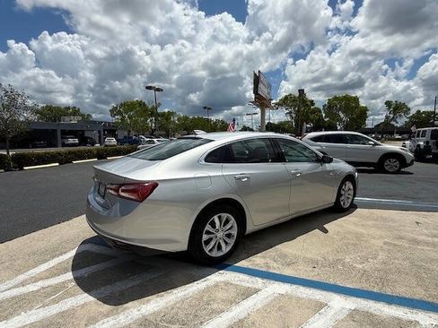 Used 2021 Chevrolet Malibu LT image 6