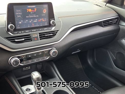 Used 2021 Nissan Altima 2.5 SR w/ SR Premium Package FWD image 25