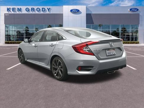 Used 2019 Honda Civic Sport image 11