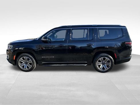 Used 2024 Jeep Wagoneer Series II image 2