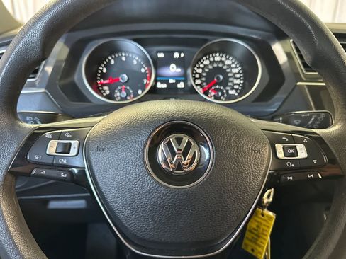 Used 2018 Volkswagen Tiguan S FWD image 25