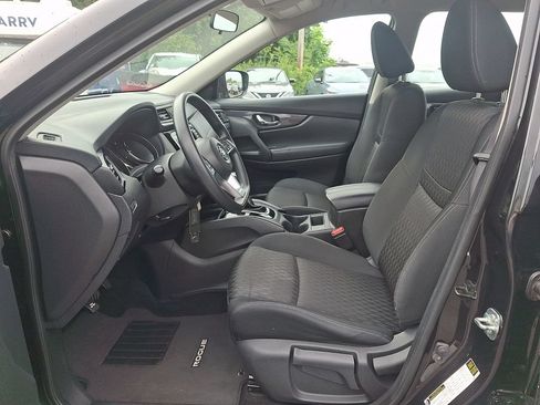 Used 2018 Nissan Rogue S AWD/4WD image 13