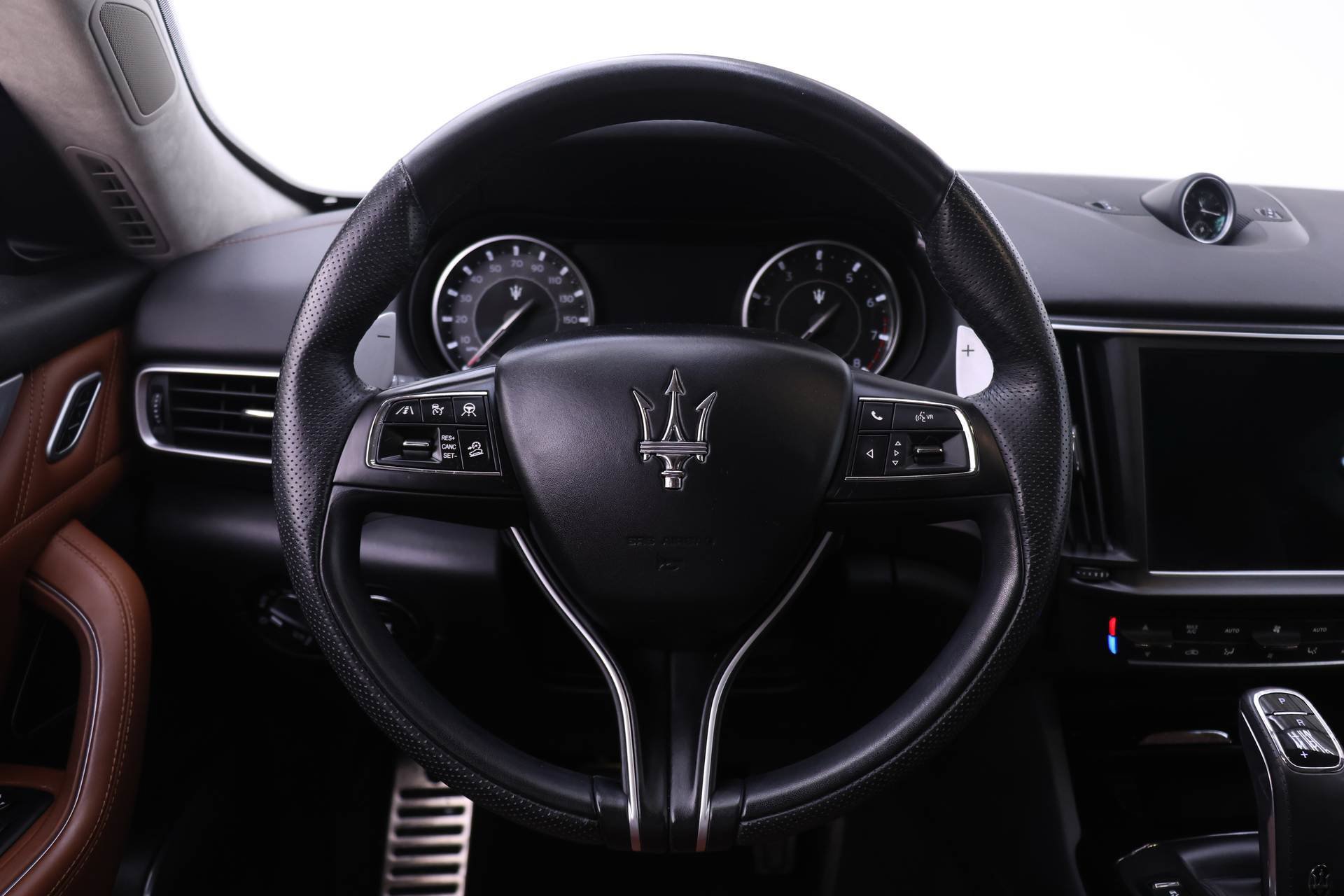 Used 2022 Maserati Levante Modena AWD/4WD image 18