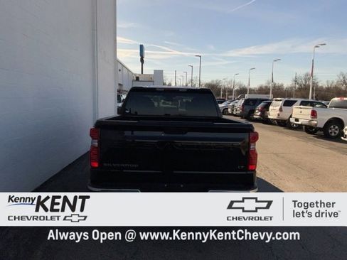 Used 2022 Chevrolet Silverado 1500 LT image 6