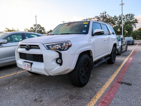Used 2023 Toyota 4Runner SR5 Premium w/ Moonroof Package AWD/4WD image 1